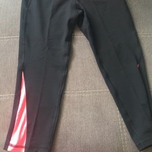 NWT Old Navy cropped leggings